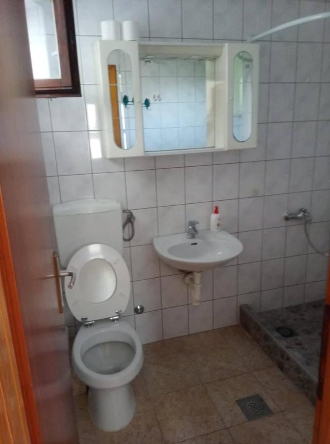 מוסטר Apartman Seno מראה חיצוני תמונה