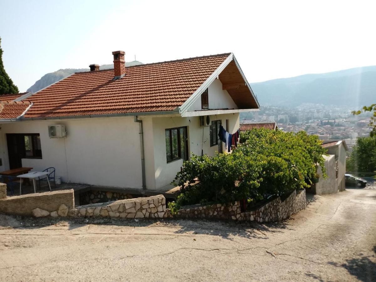 מוסטר Apartman Seno מראה חיצוני תמונה