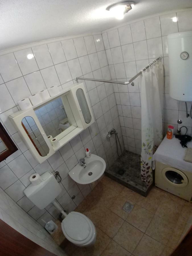 מוסטר Apartman Seno מראה חיצוני תמונה